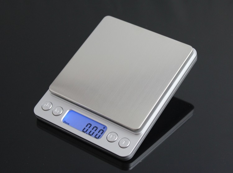 Digitální váha do 3kg s přesností 0,1 g
